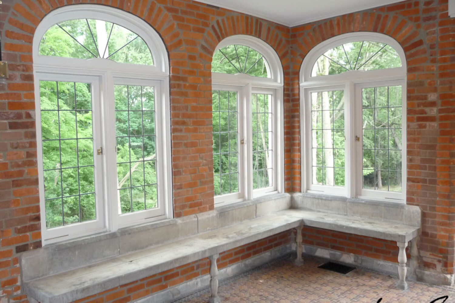 Window arches at Parry Mansion | Historic homes